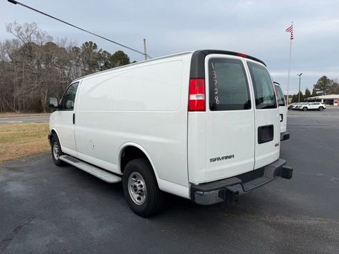 Used 2024 GMC Savana 2500 w/ Driver Convenience Package image 6