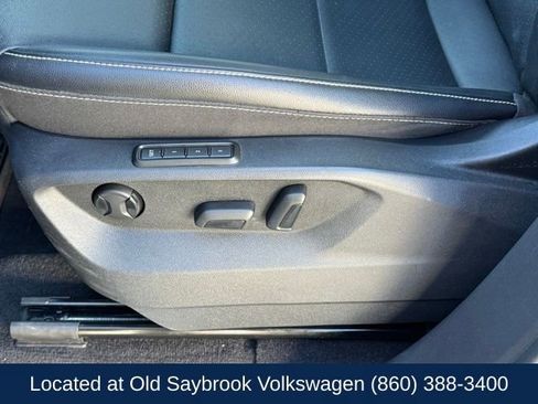 Used 2021 Volkswagen Atlas SEL R-Line image 34