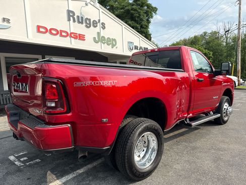 Used 2026 RAM 3500 Big Horn AWD/4WD image 3