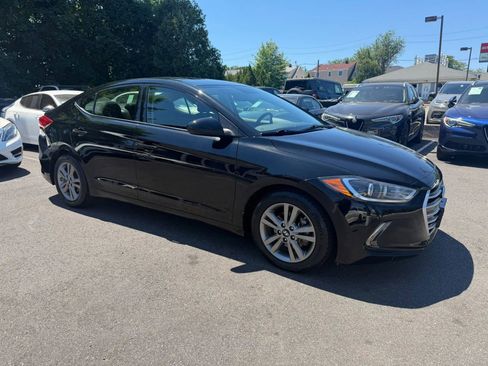 Used 2018 Hyundai Elantra Value Edition FWD image 7