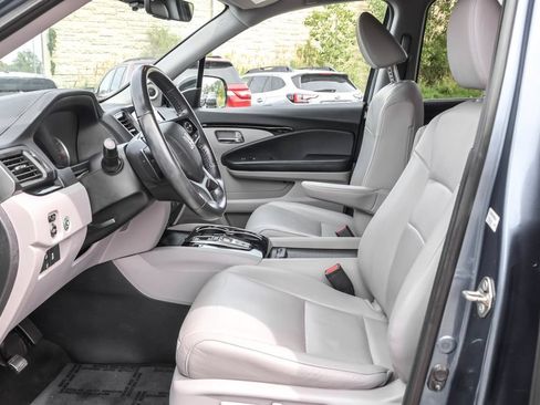 Used 2019 Honda Pilot Touring image 4