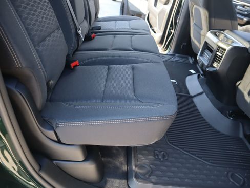 New 2026 RAM 1500 4x4 Crew Cab image 15