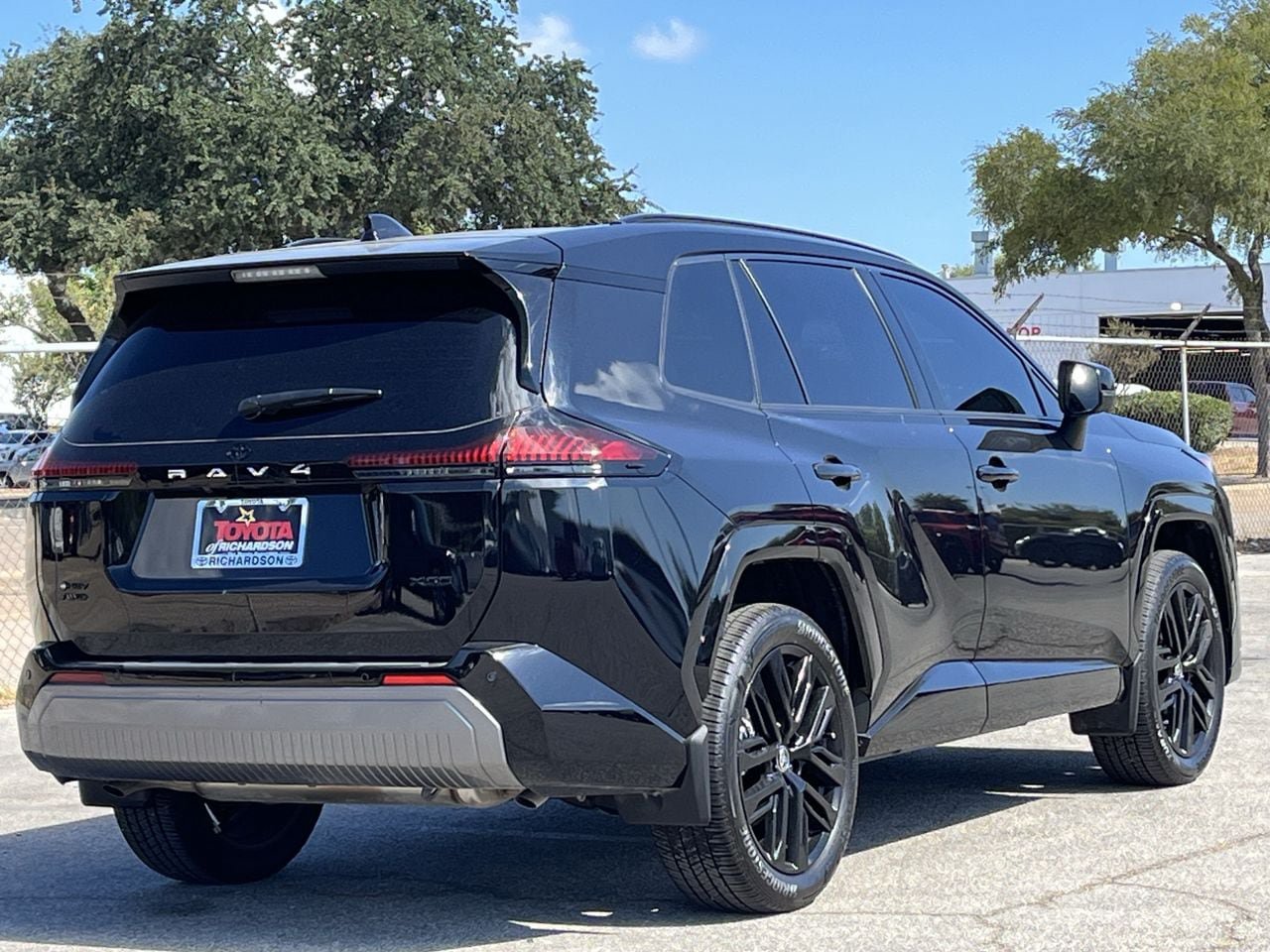 Used 2026 Toyota RAV4 XSE w/ Weather Package AWD/4WD image 4