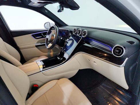 Certified 2023 Mercedes-Benz GLC 300 image 20