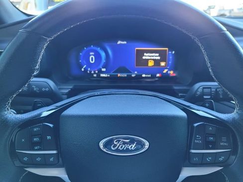 Certified 2022 Ford Explorer ST w/ ST Street Pack image 33