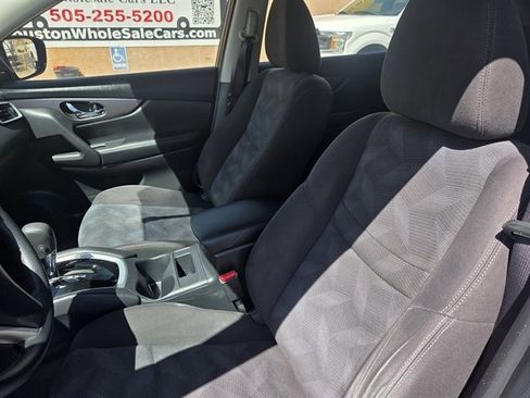 Used 2016 Nissan Rogue S image 7