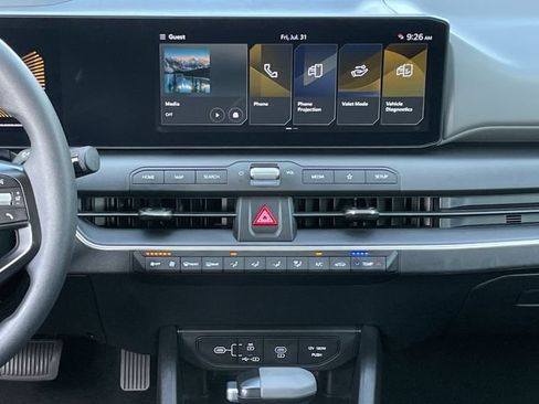 Used 2025 Kia K4 FWD image 15