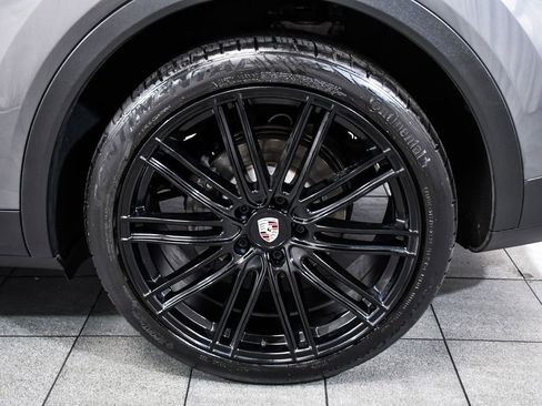 Used 2019 Porsche Cayenne S AWD/4WD image 8