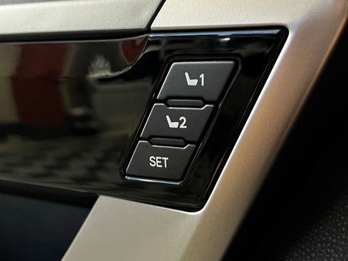 Used 2023 Toyota Tundra Limited AWD/4WD image 15