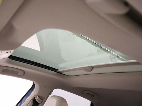 Used 2019 Volkswagen Jetta SE image 18