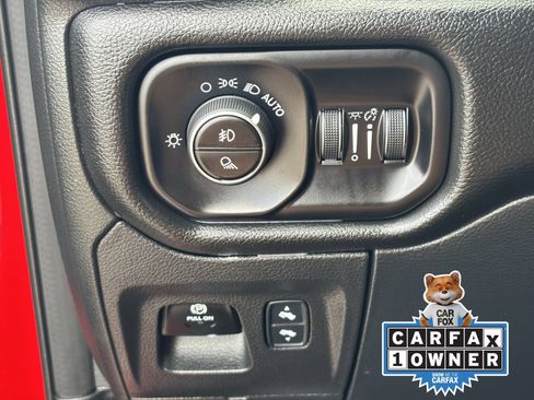 Used 2025 RAM 1500 Big Horn RWD image 34