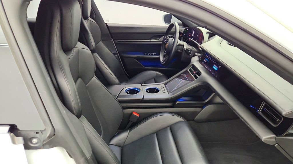Used 2020 Porsche Taycan 4S AWD/4WD image 21