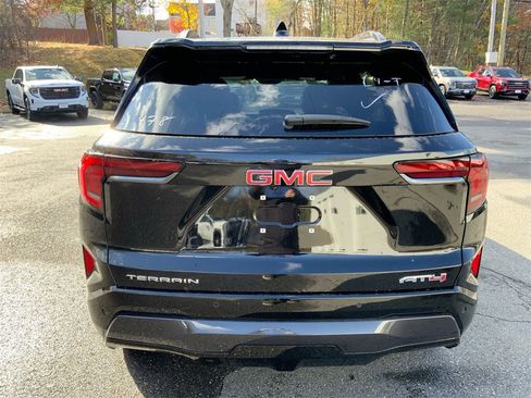 New 2026 GMC Terrain AT4 w/ LPO, Floor Liner Package image 36