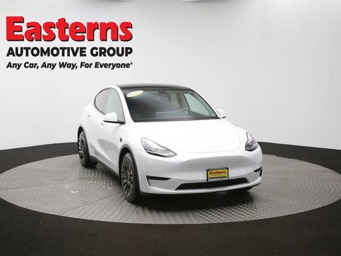 Used 2021 Tesla Model Y Long Range AWD/4WD image 45