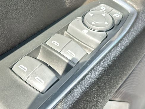Certified 2023 Chevrolet Silverado 1500 LT image 18