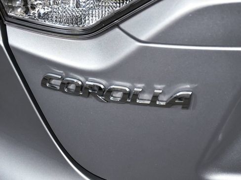 Used 2023 Toyota Corolla SE AWD/4WD image 68