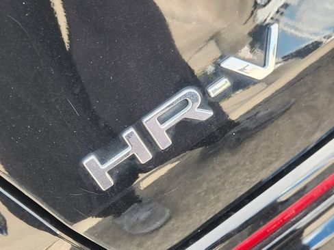 Used 2024 Honda HR-V EX-L image 12