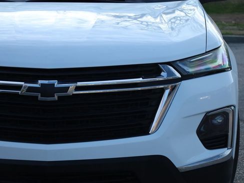 Used 2023 Chevrolet Traverse LS w/ Safety Package image 15