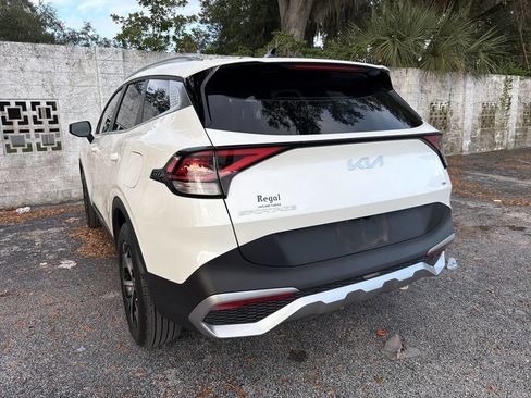 Certified 2024 Kia Sportage EX AWD/4WD image 8