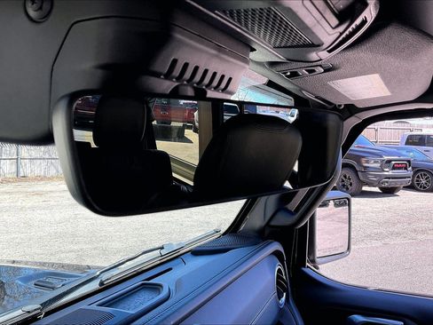 Used 2024 Jeep Wrangler Sahara w/ Technology Group image 34