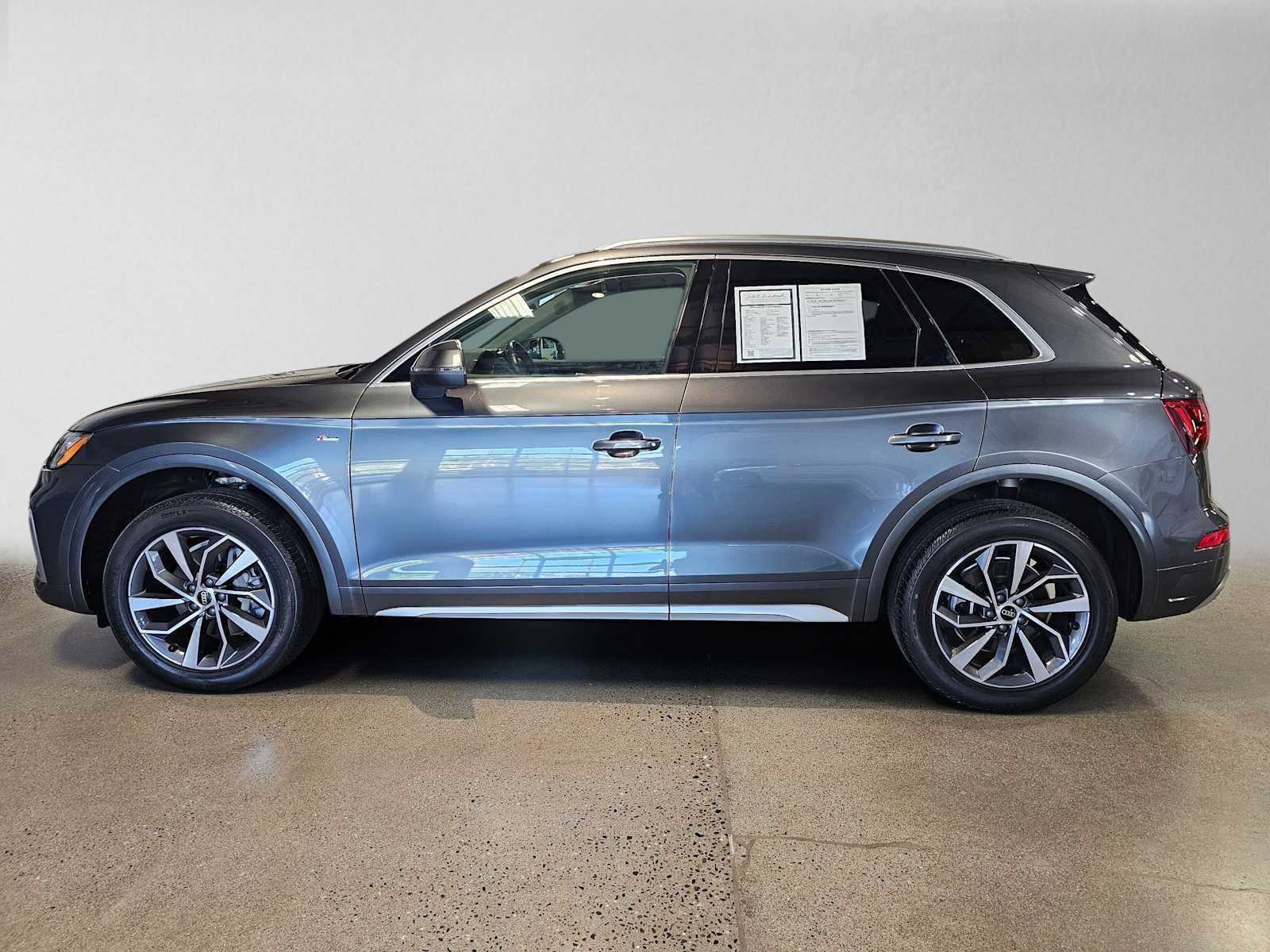 Used 2023 Audi Q5 2.0T Premium Plus w/ Premium Plus Package AWD/4WD image 6