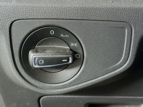 Used 2019 Volkswagen Atlas S w/ Towing Package image 17