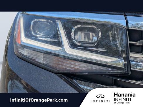 Used 2022 Volkswagen Atlas SE w/ Panoramic Sunroof Package image 9