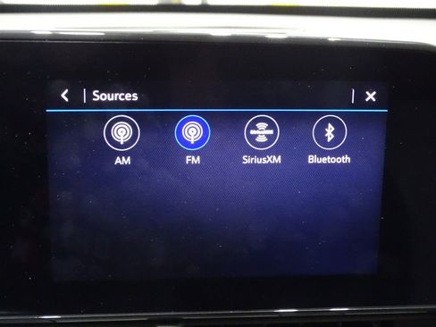 Used 2024 Chevrolet Trax LS image 32