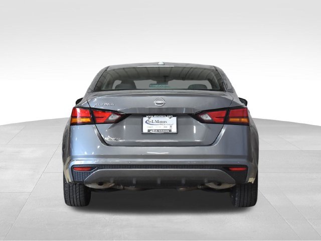 Used 2025 Nissan Altima 2.5 SV FWD image 9