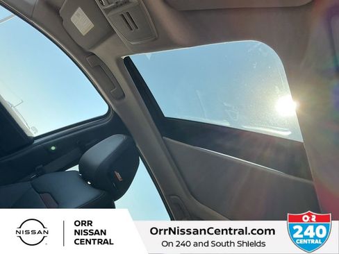 New 2026 Nissan Kicks SR w/ SR Premium Package FWD image 18