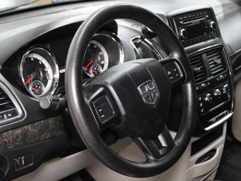 Used 2014 Dodge Grand Caravan American Value Package image 9