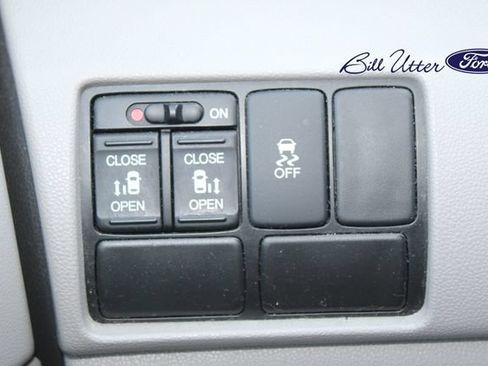 Used 2016 Honda Odyssey SE image 23