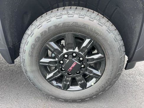 New 2025 GMC Sierra 2500 AT4 w/ AT4 Premium Plus Package image 6