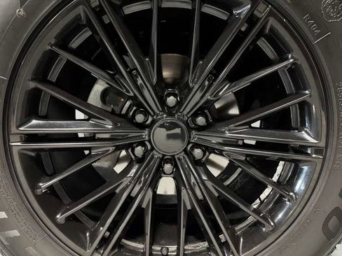 Used 2018 GMC Yukon Denali RWD image 10