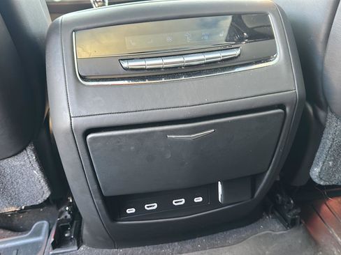 Used 2021 Cadillac Escalade ESV Sport Platinum image 12