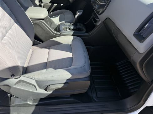 Used 2022 Chevrolet Colorado W/T w/ WT Convenience Package image 7