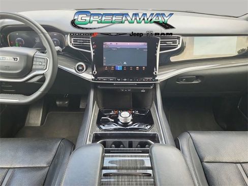 Used 2022 Jeep Wagoneer Series III w/ Flexible Seating Group image 13