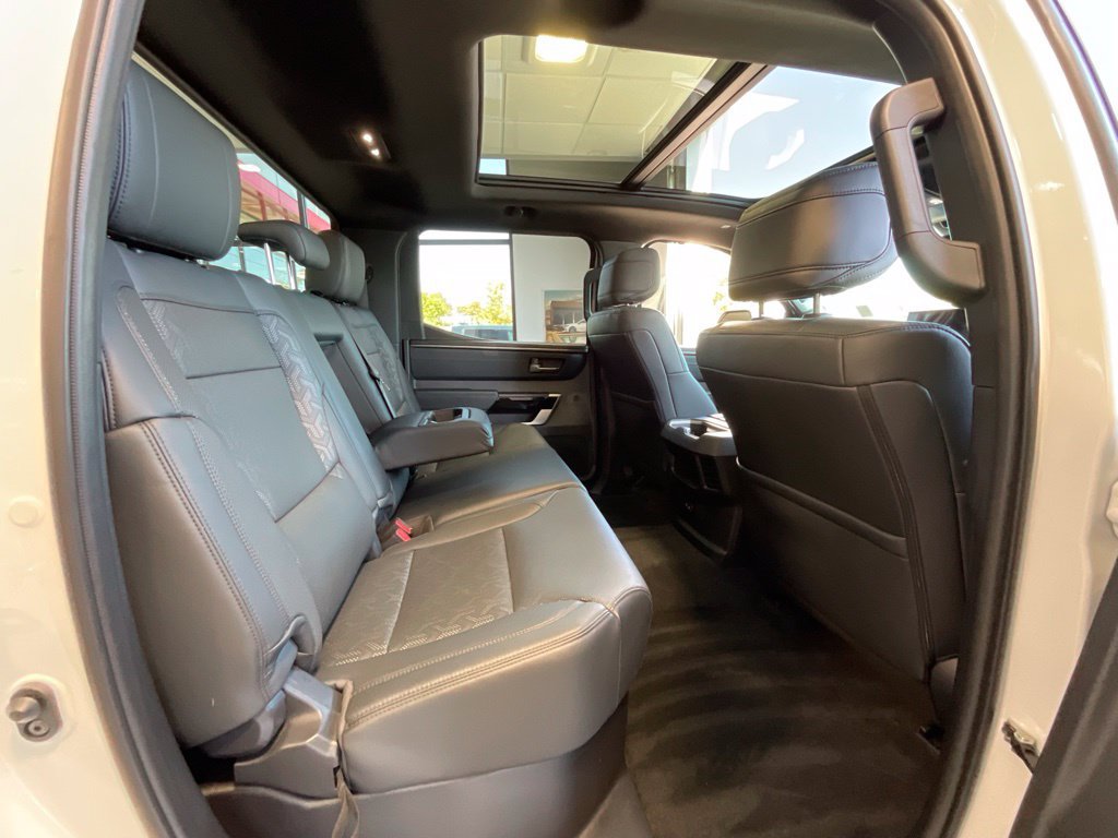 Used 2025 Toyota Tundra Limited AWD/4WD image 20