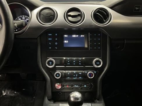 Used 2020 Ford Mustang GT image 7