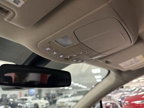 Used 2018 Lincoln MKC Reserve FWD image 36