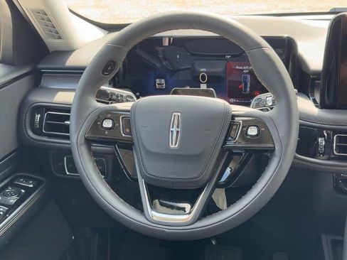 New 2026 Lincoln Aviator AWD image 15