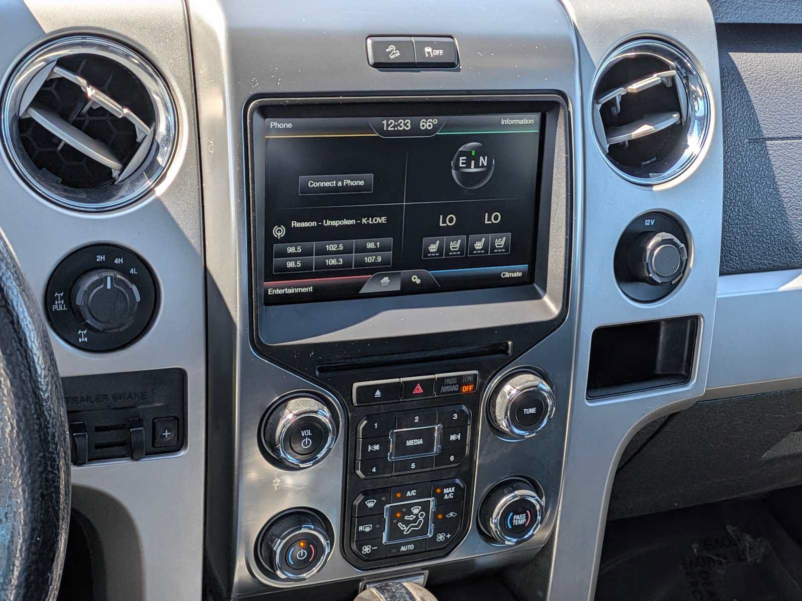 Used 2014 Ford F150 FX4 w/ Equipment Group 402A Luxury AWD/4WD image 15