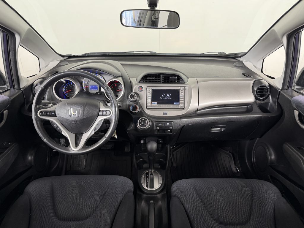 Used 2010 Honda Fit Sport image 31