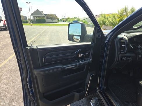 Used 2024 RAM 2500 Limited image 34