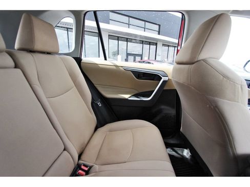 Used 2019 Toyota RAV4 LE w/ All Weather Liner Package FWD image 13
