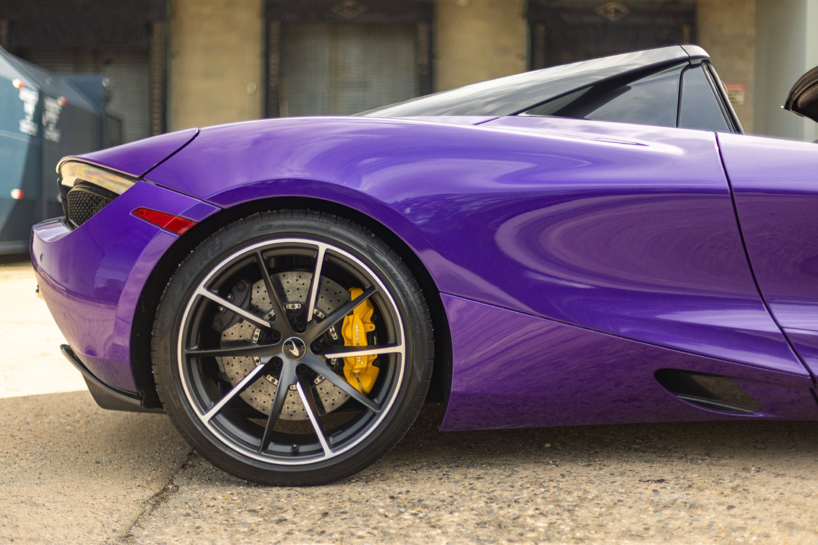 Used 2020 McLaren 720S Performance RWD image 26
