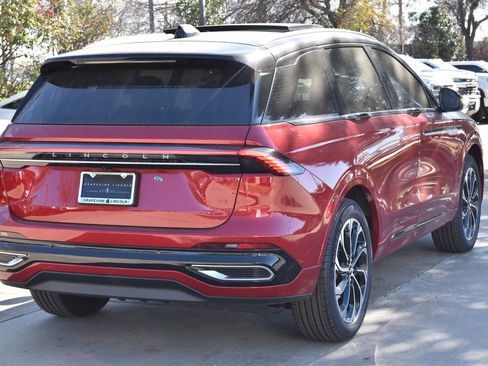 New 2026 Lincoln Nautilus Reserve image 7