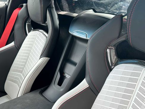 Used 2023 Chevrolet Corvette Z06 w/ Z07 Performance Package image 31