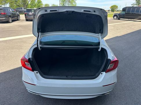Used 2019 Honda Accord LX image 16