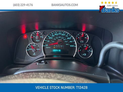 Used 2024 GMC Savana 2500 w/ Driver Convenience Package image 13
